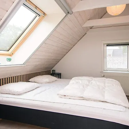 4 Star In Henne * Henne Strand