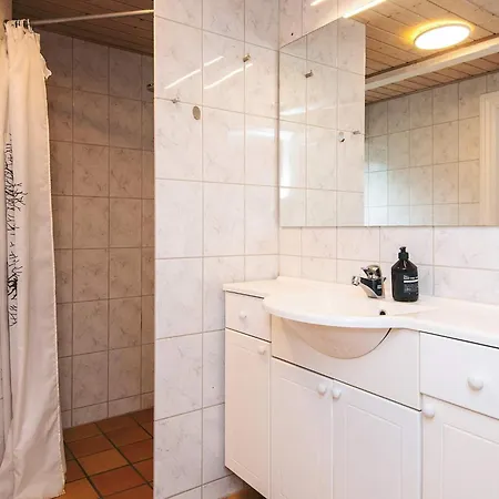 4 Star In Henne Casa vacanze Henne Strand