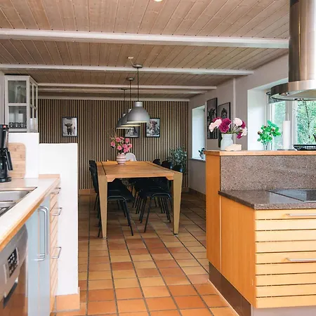 4 Star In Henne Casa vacanze