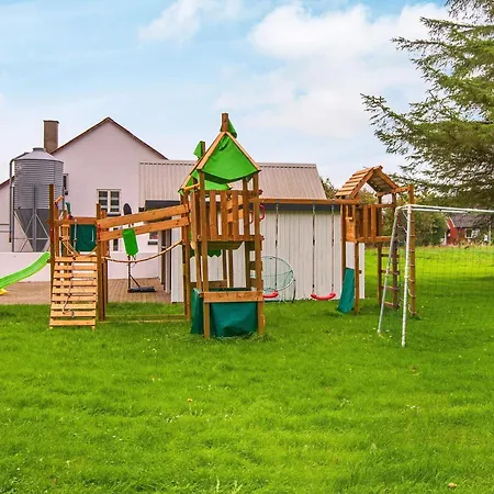 4 Star In Henne Casa vacanze *